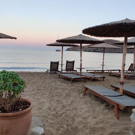 Tramonto Nel Delfini Apartment Kini Exterior foto