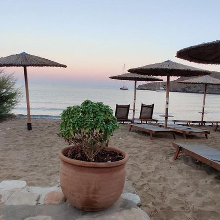 Tramonto Nel Delfini Apartment Kini Exterior foto
