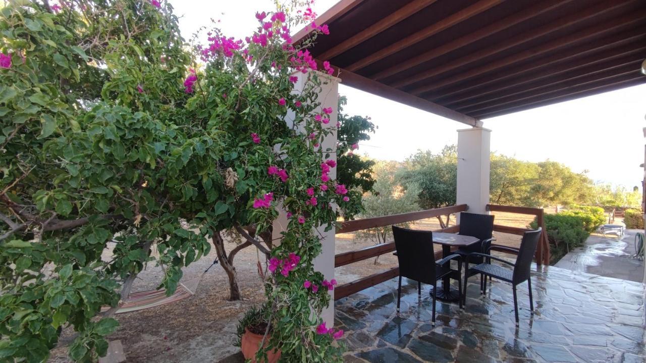 Tramonto Nel Delfini Apartment Kini Exterior foto