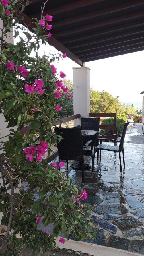 Tramonto Nel Delfini Apartment Kini Exterior foto