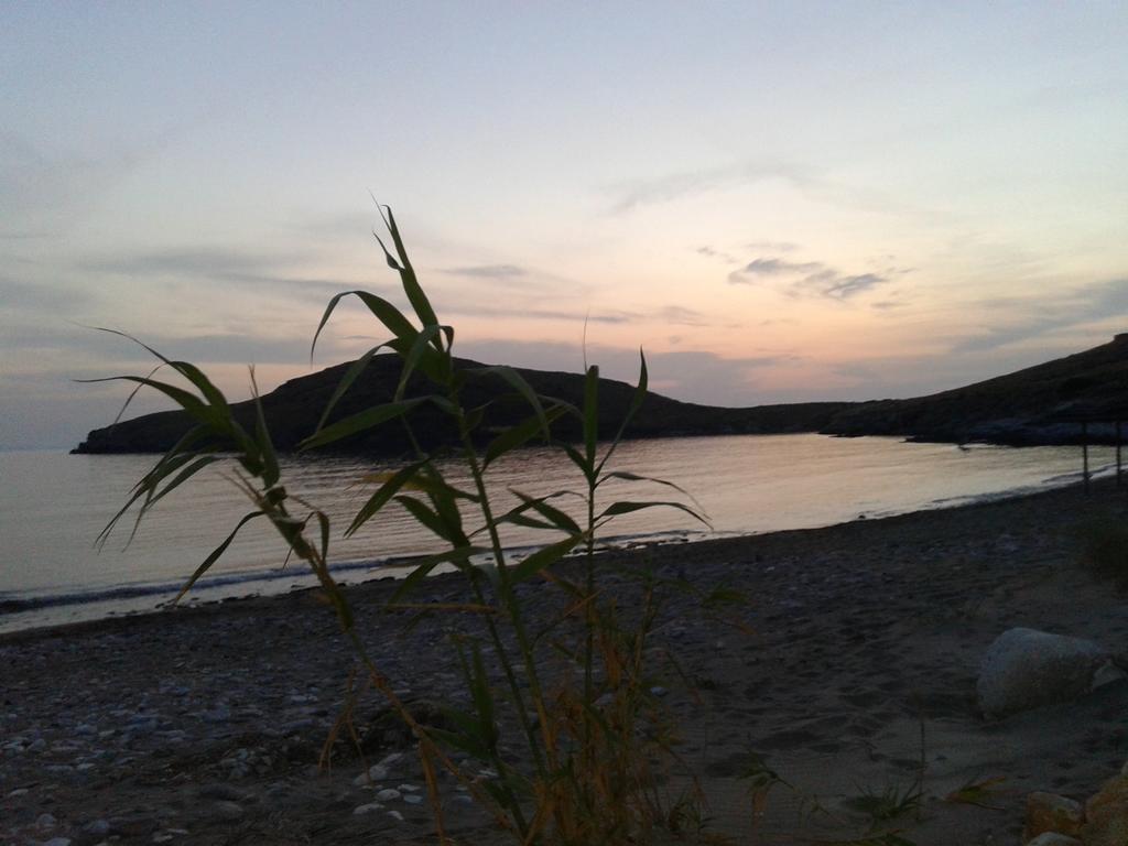 Tramonto Nel Delfini Apartment Kini Exterior foto